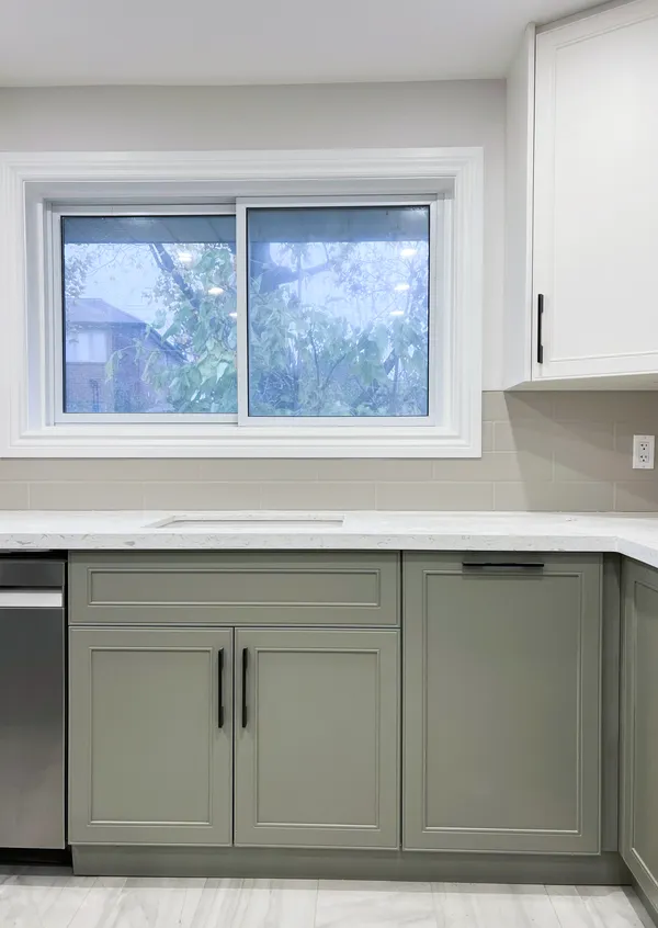 Custom kitchen cabinets Mississauga - Traditional design